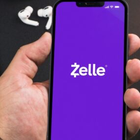 Master Holiday Payments with Zelle: Fast, Secure, and Free