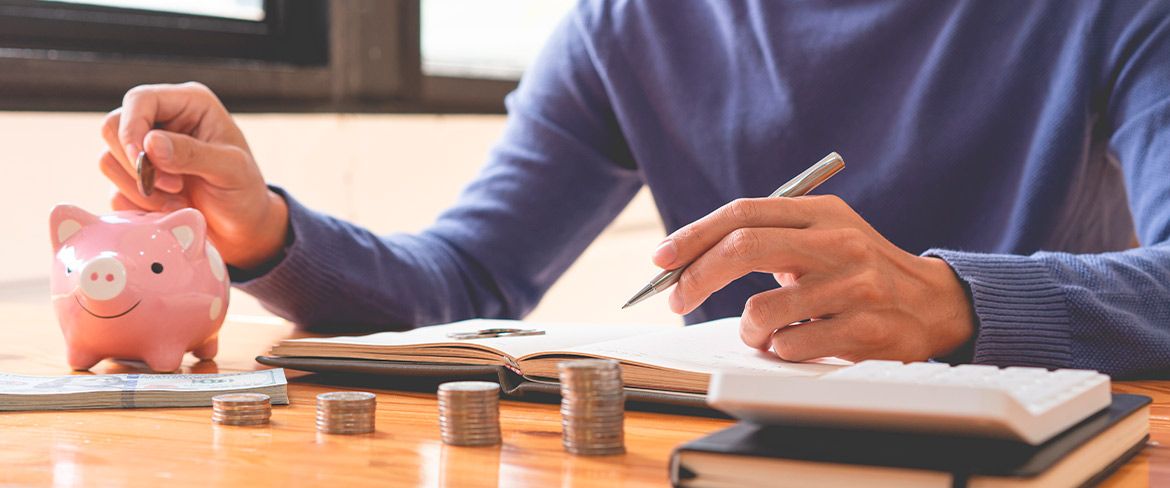 CD Rates vs. Savings Accounts: Which Is Right for You?