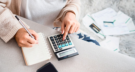Image illustrating tax-saving strategies for Texas residents during fall financial planning.